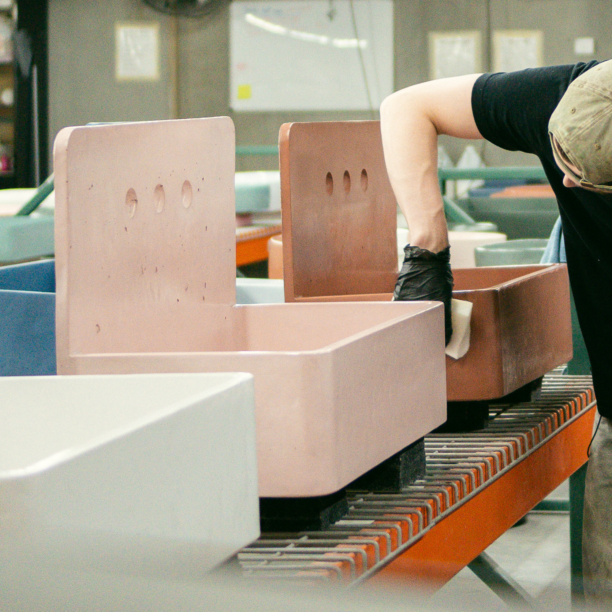 Worker crafting sinks